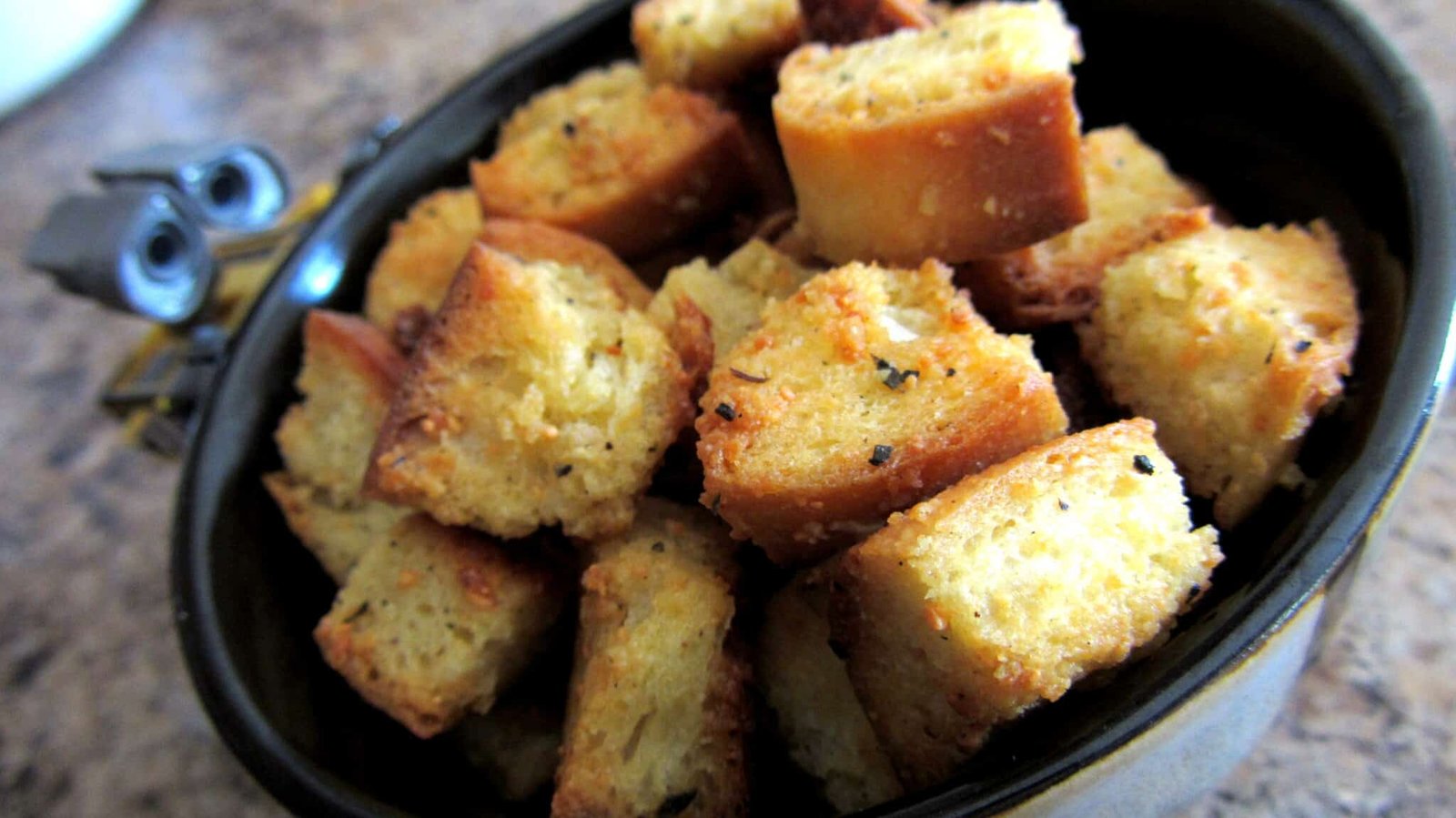 This Salad Weighs a Crou-ton