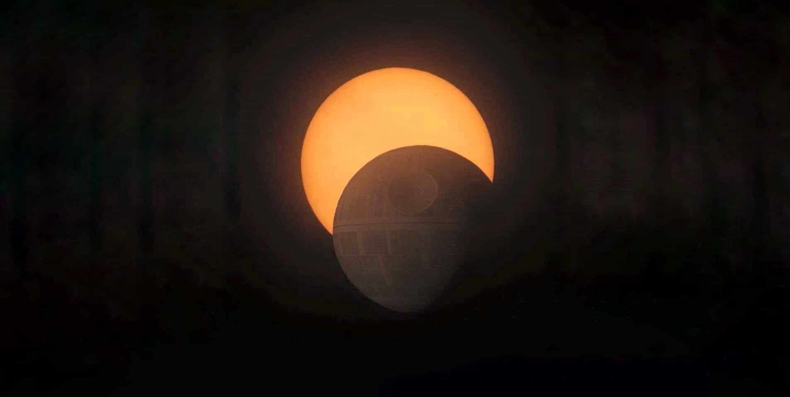 Humpday Update 8.23 – That’s No Moon 2017