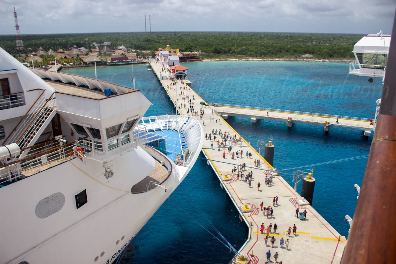 Family Travels: Carnival Victory 2017