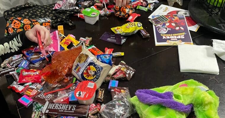 The Top 31 Best Halloween Candies!: The Talking Place (Podcast Episode 41)